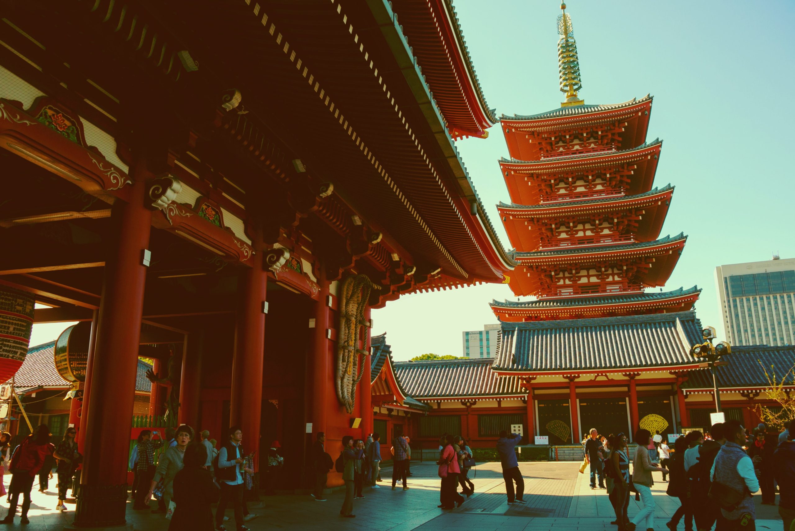 ① Templo Sensoji
